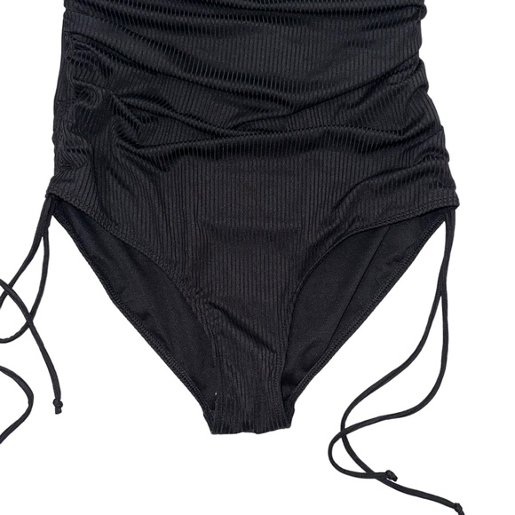 New without tags Black one piece swimsuit sz Medium - Picture 2 of 6